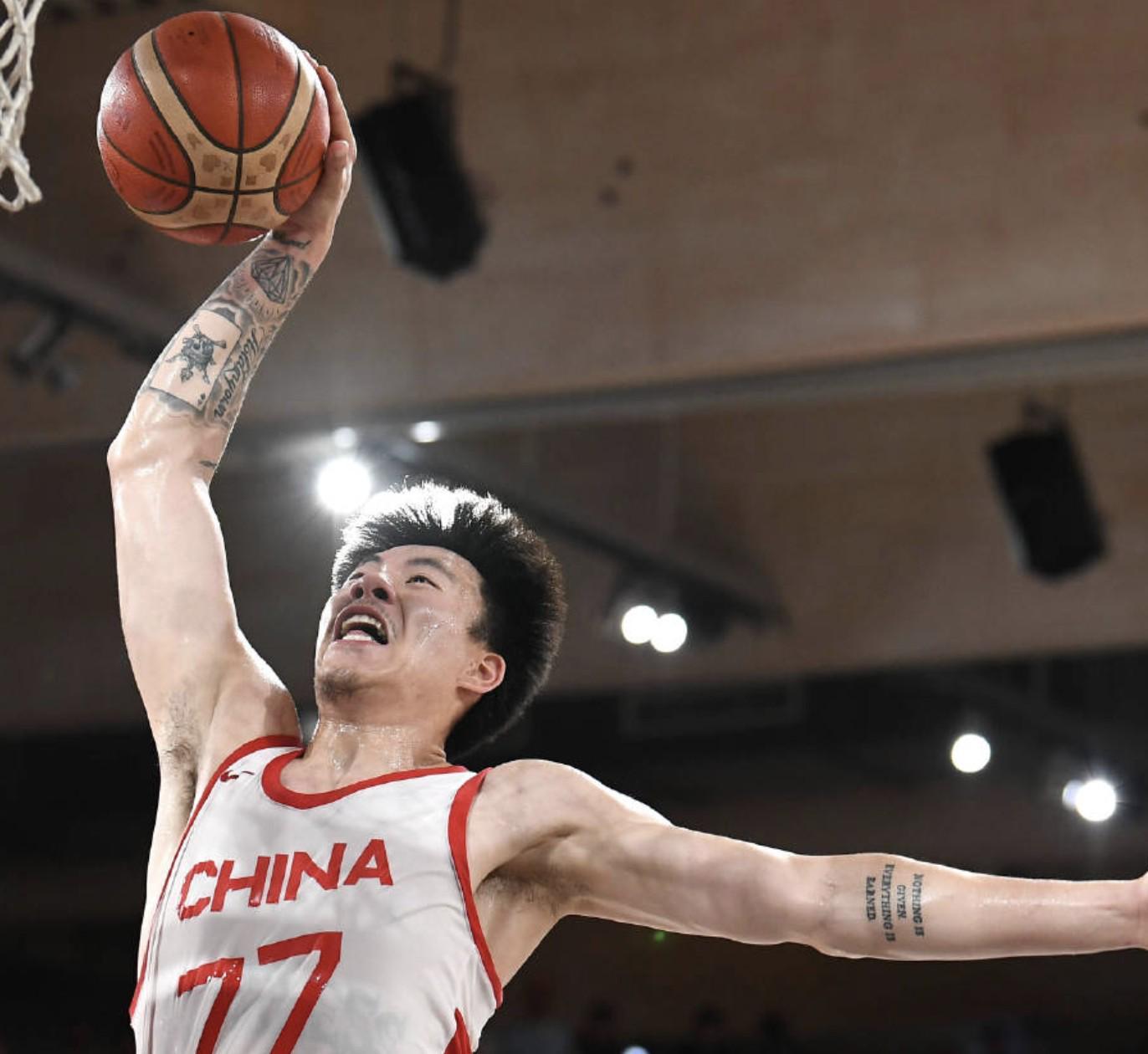 NBA-媒体人：今天赢在朱俊龙和李弘权，张镇麟现在咋完全没运动能力了